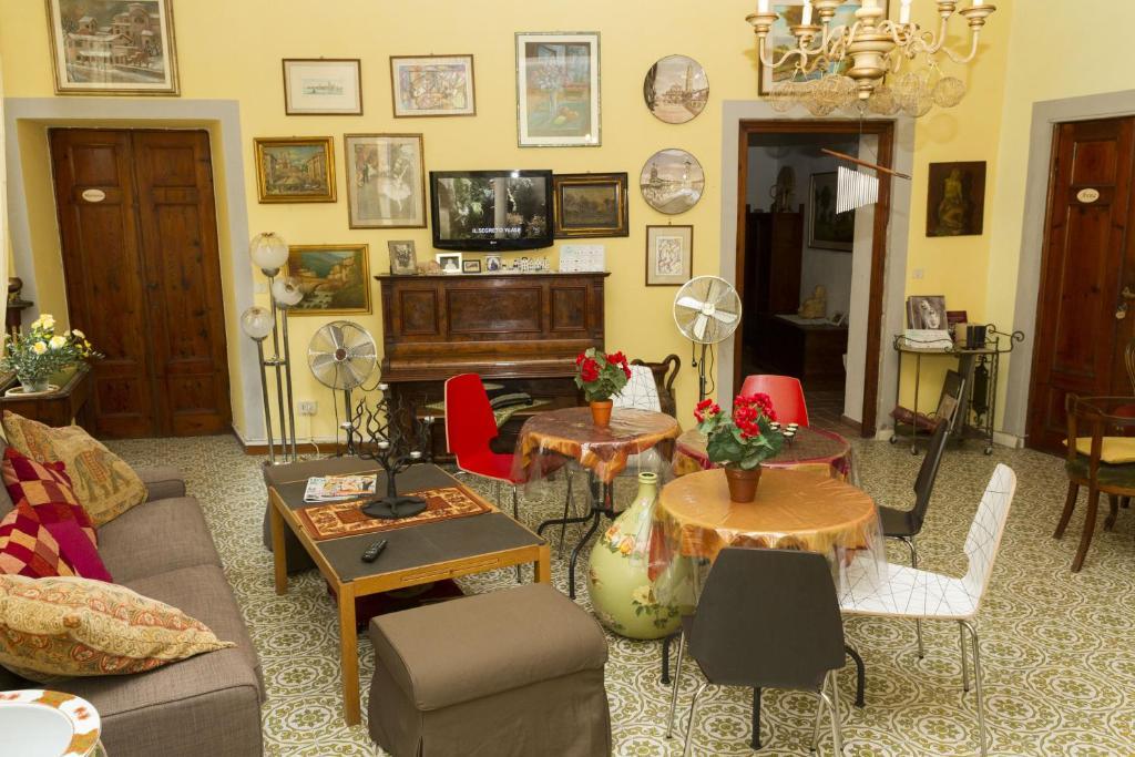 Bed and Breakfast La Gemma Di Elena Лукка Екстер'єр фото
